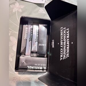 IL MAKIAGE makeup set- New